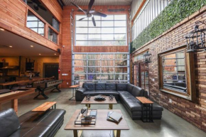Bamboo Loft 6BR, 24 guests